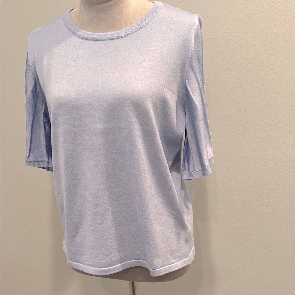 T Tahari Short Sleeve Powder Blue Sweater
with Flared Sleeves L